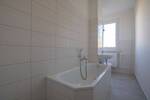 Etagenwohnung Halle (Saale) Silberhöhe - 2 Zimmer, 43 m&sup2;, 210&euro; | Angebot:26437271
