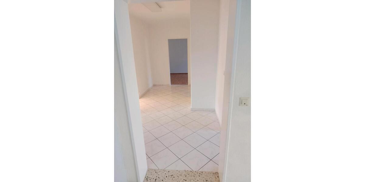 Hochparterre Schiffdorf - 3 Zimmer, 83 m&sup2;, 690&euro; | Angebot:25398177