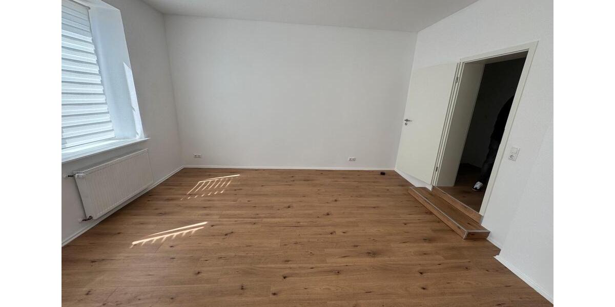 Erdgeschoßwohnung Hof Altstadt - 3 Zimmer, 64 m&sup2;, 195.000&euro; | Angebot:26399365