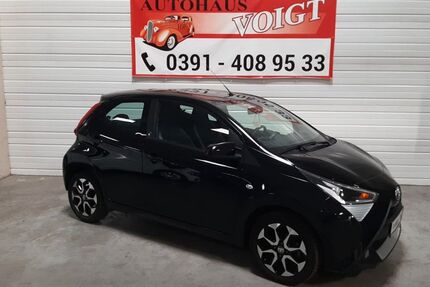 Toyota Aygo (X) 23.000 km 12.500 &euro; Magdeburg 39116