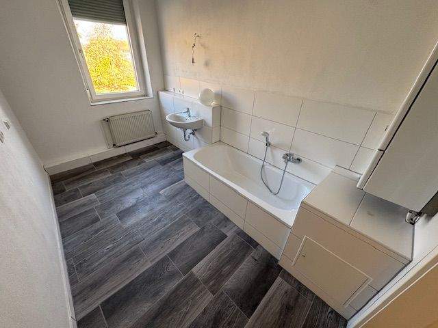 480GS2 - Charmante 4-Zimmer-Wohnung mit Kamin und Einbauküche – direkt an Schule und Bahnhof 4 zimmer