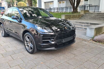 Porsche Macan 91.800 km 46.699 € München 80689