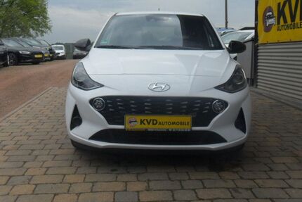 Hyundai i10 16.016 km 12.999 &euro; Chemnitz/Mittelbach 09224