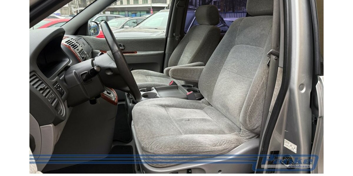 Kia Carnival 2.9 CRDi EX Aut.*6Sitz*Export*Pano*SHZ* 208.364 km 3.000 &euro; Berlin 13187