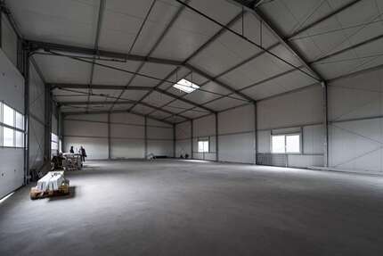 Halle in Barsinghausen 1.336,67 € 190.95 m²