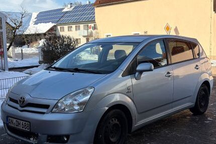 Toyota Corolla Verso 284.675 km 1.800 &euro; Wolframs-Eschenbach 91639