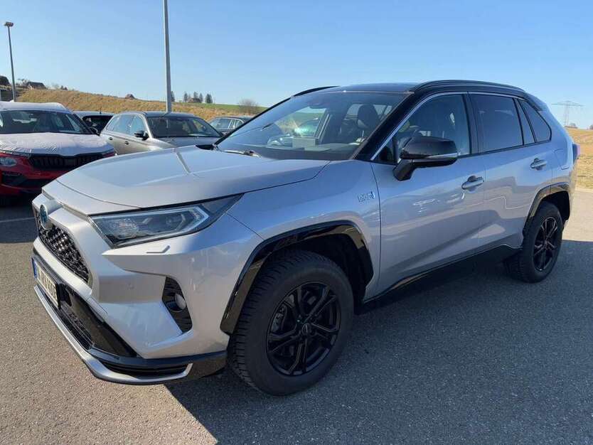 RAV 4
