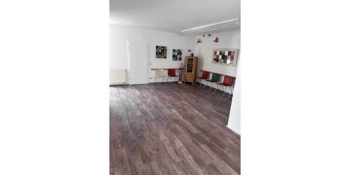 Gewerbeobjekt Zschopau - 5 Zimmer, 130 m&sup2;, 715&euro; | Angebot:22950127