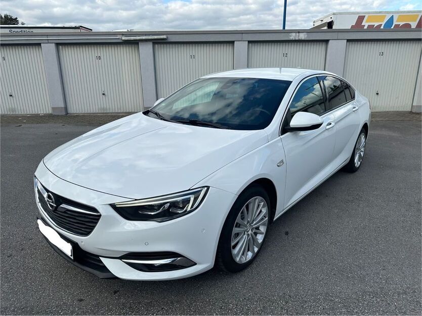 Opel Insignia 70.000 km 11.950 € Essen 45326
