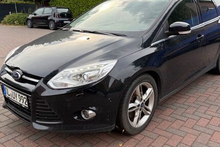 Ford Focus 332.650 km 3.700 &euro; Oldenburg 26127