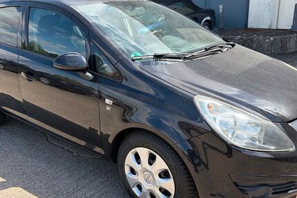 Opel Corsa 96.000 km 3.300 &euro; Butzbach 35510