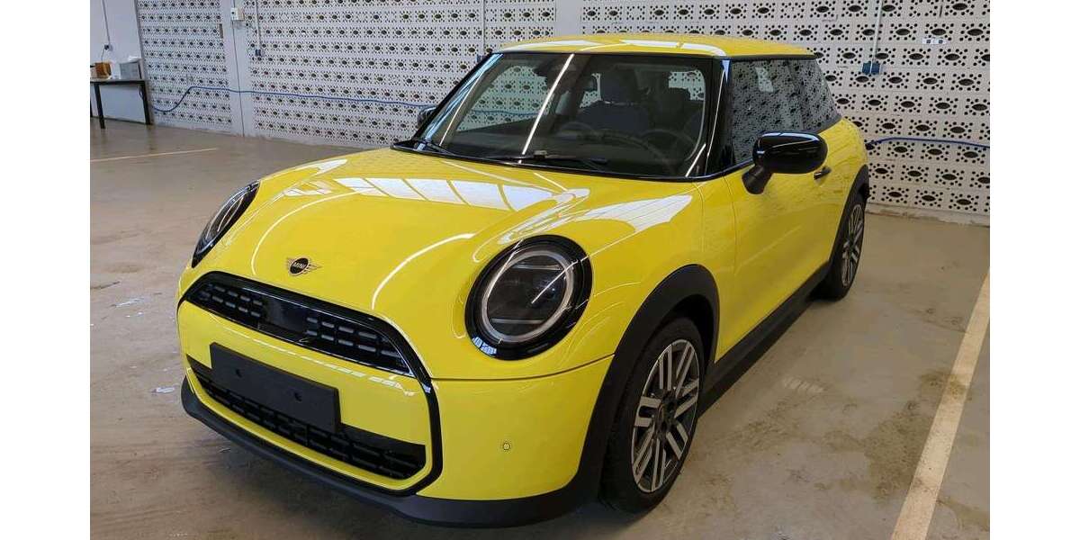 Mini Cooper C 8.594 km 27.683 &euro; München 80788