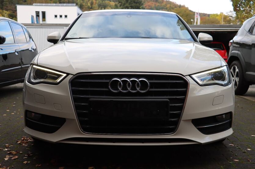 Audi A3 130.000 km 13.500 € Bad Ems 56130