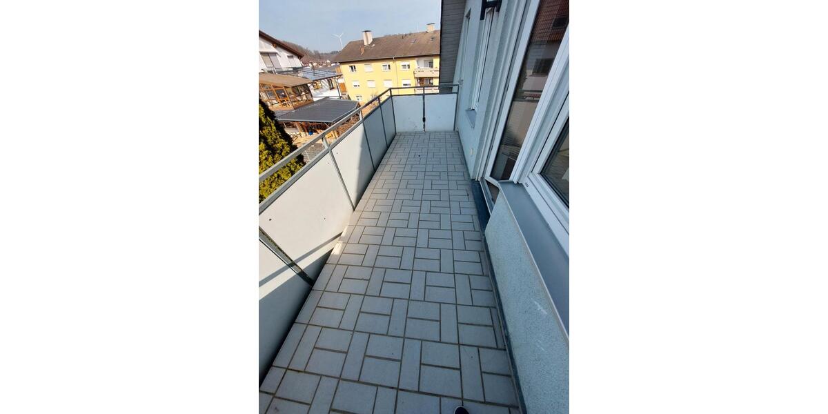 Dachgeschoßwohnung Nattheim - 3 Zimmer, 73 m&sup2;, 790&euro; | Angebot:26062428