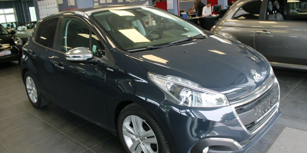 Peugeot 208 PureTech 82 Style 62.084 km 7.980 &euro; Euskirchen 53881