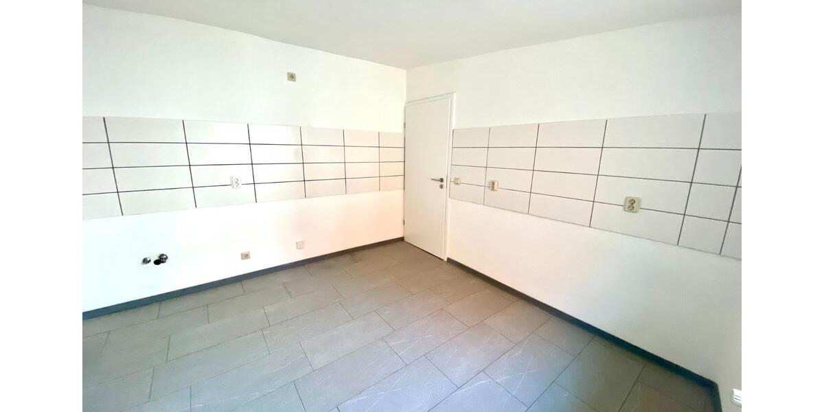 Sanierte 4,5-Zimmer-Wohnung mit EBK im Herzen von Bad Berka 4.5 zimmer