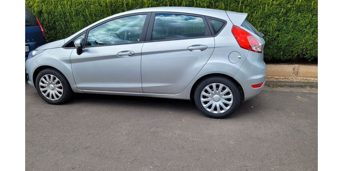 Ford Fiesta 123.555 km 5.300 &euro; Marburg 35043