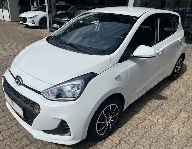 i10