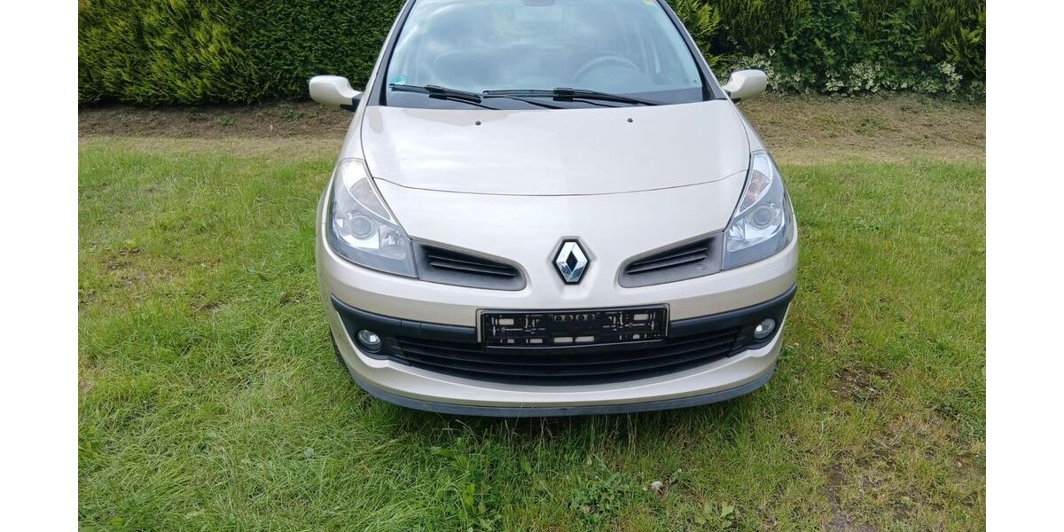 Renault Clio 151.000 km 1.950 &euro; Xanten 46509