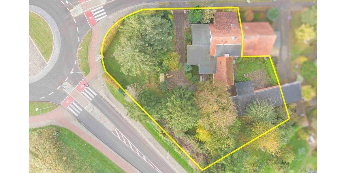 Doppelhaushälfte Züssow - 7 Zimmer, 183 m&sup2;, 195.000&euro; | Angebot:26391123