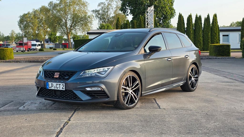 Seat Leon 83.500 km 22.999 &euro; Lippstadt 59557