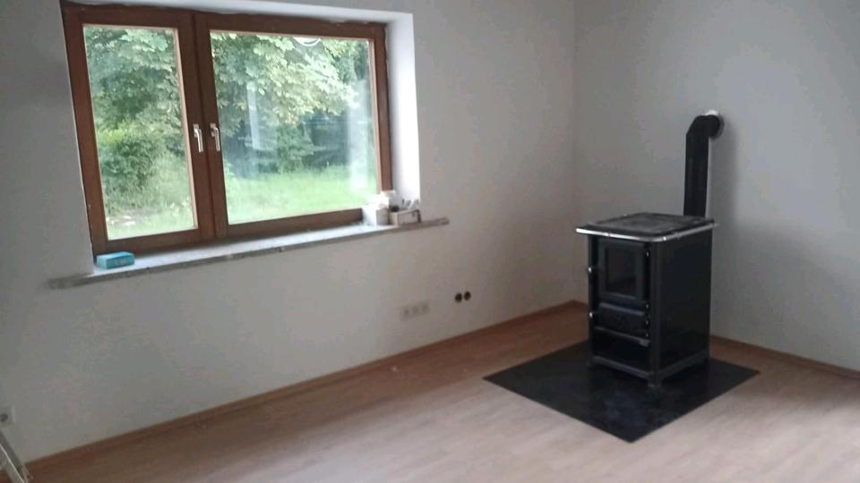 Doppelhaushälfte Marktrodach - 3 Zimmer, 80 m&sup2;, 1.150&euro; | Angebot:26121503