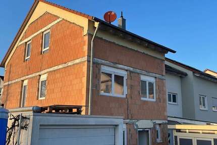 Haus zum Mieten in Kirchheim 1.900 € 150 m² 6.5 zimmer