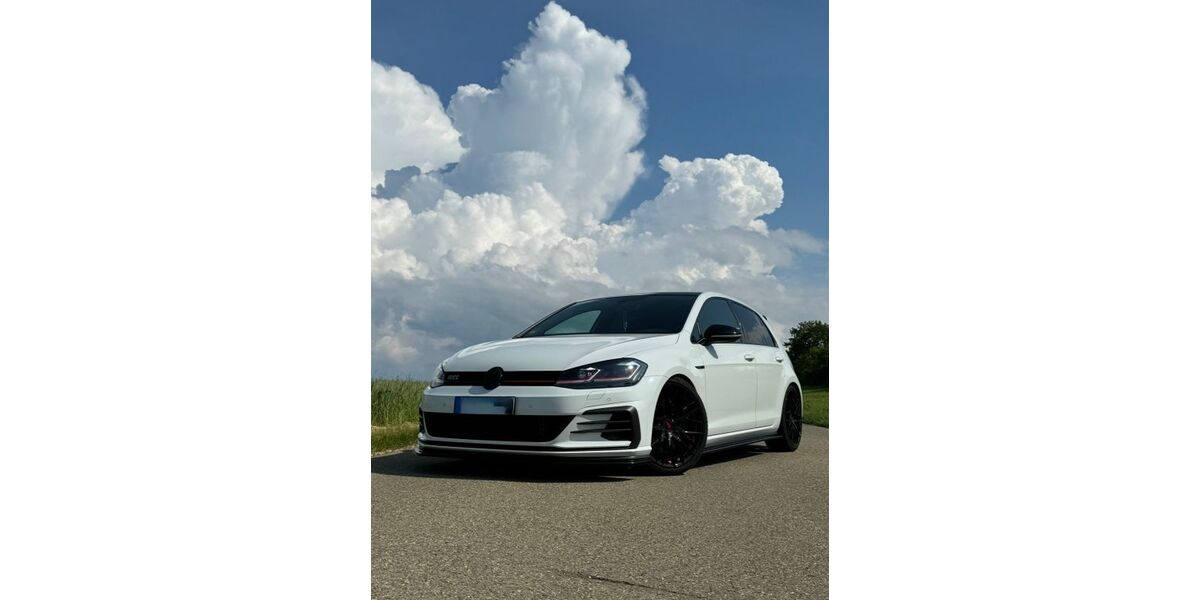 VW Golf 68.000 km 22.900 &euro; Albstadt 72458