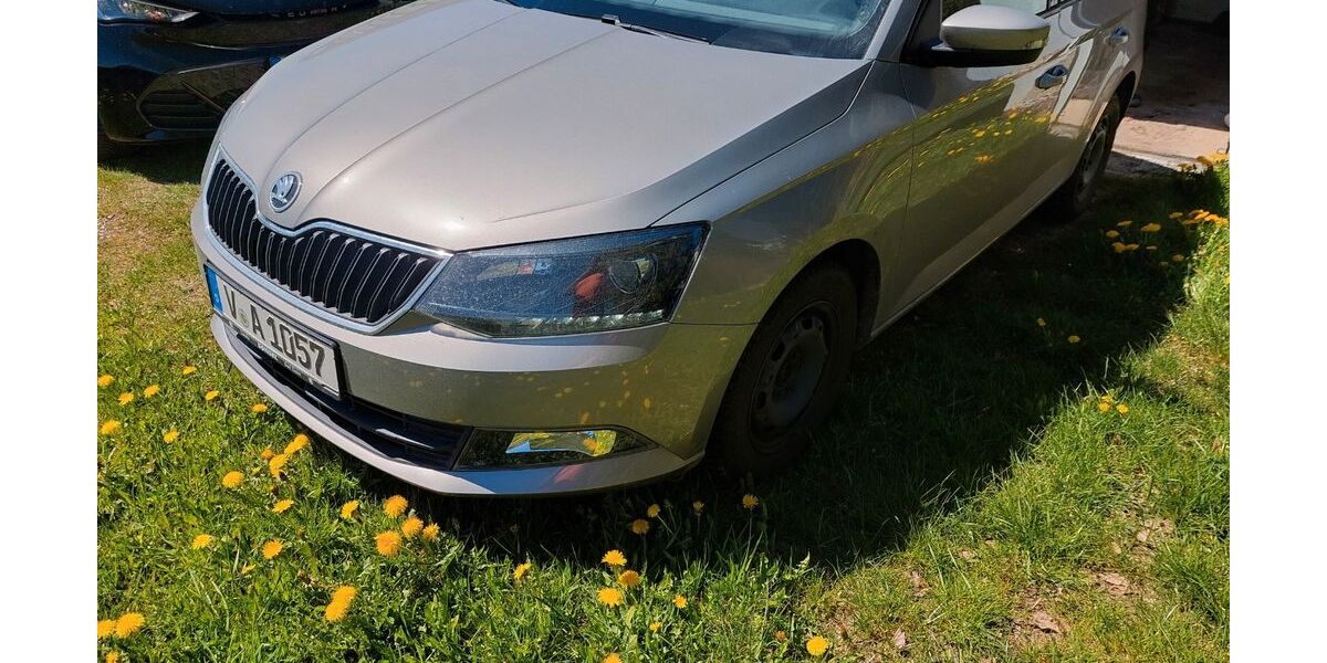 Skoda Fabia 16.000 km 8.450 &euro; Grünbach 08223