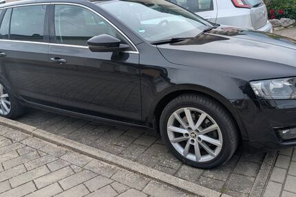 Skoda Octavia 156.600 km 10.600 &euro; Donaueschingen 78166