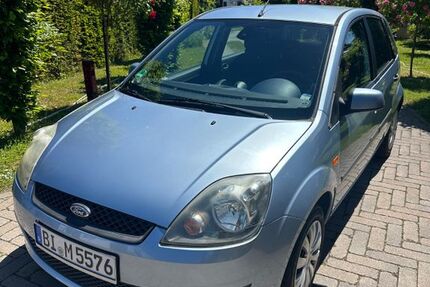 Ford Fiesta 241.500 km 2.200 &euro; Bielefeld 33609