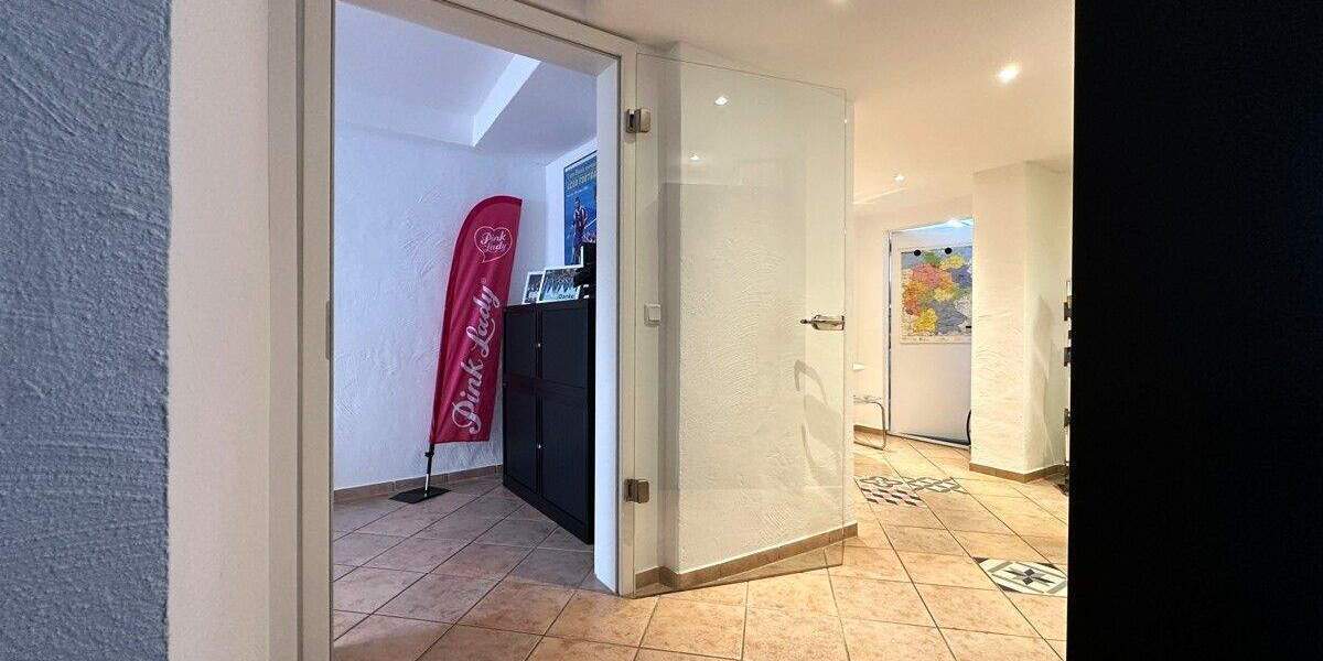 Gewerbeobjekt Königswinter Thomasberg - 3 Zimmer, 27 m&sup2;, 630&euro; | Angebot:25697244