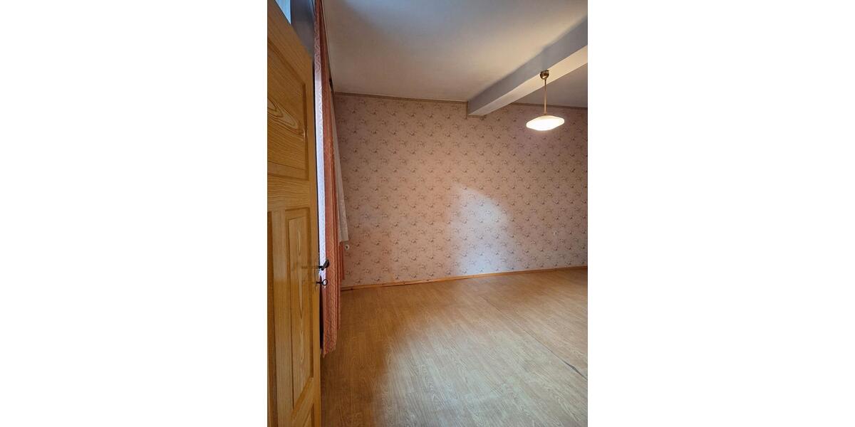Einfamilienhaus Steinweiler - 7 Zimmer, 170 m&sup2;, 248.500&euro; | Angebot:26398915