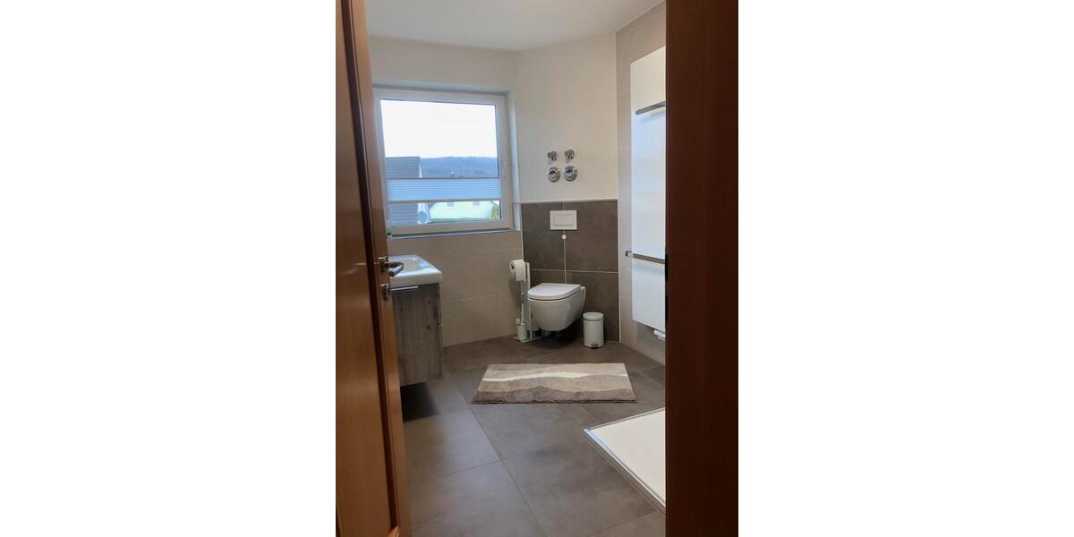 Etagenwohnung Bad Pyrmont - 3 Zimmer, 87 m&sup2;, 285.000&euro; | Angebot:27208824