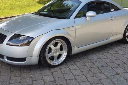 Audi TT 93.680 km 9.580 &euro; Allmersbach im Tal 71573