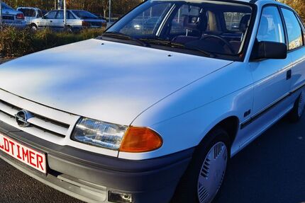 Opel Astra 57.600 km 2.200 &euro; Taucha 04425