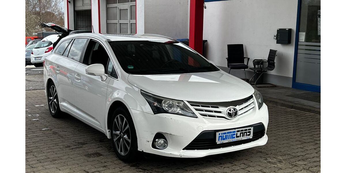 Toyota Avensis 220.000 km 4.999 &euro; Oberndorf am Neckar 78727