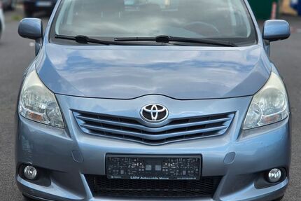 Toyota Verso 211.273 km 3.900 &euro; Eschhofen 65551