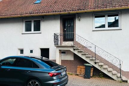 Wohnung Haus zur Miete inklusive Doppelgarage sowie Garten 9 zimmer
