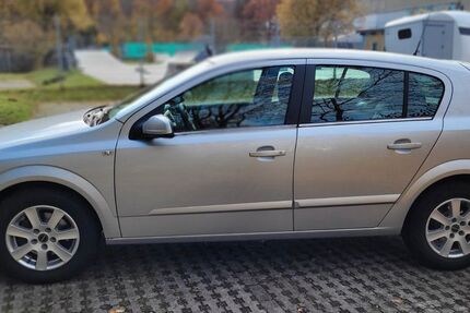 Opel Astra 211.000 km 2.500 &euro; Stuttgart 70195