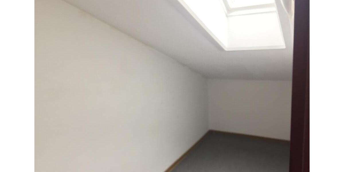 Dachgeschoßwohnung Salzgitter Ortschaft Südost - 3 Zimmer, 63 m&sup2;, 105.000&euro; | Angebot:26927155