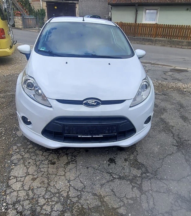 Ford Fiesta 156.000 km 3.100 € Lichtenfels 96215