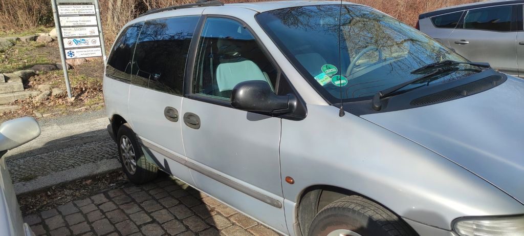 Chrysler Voyager 252.000 km 1.000 &euro; Berlin 10404