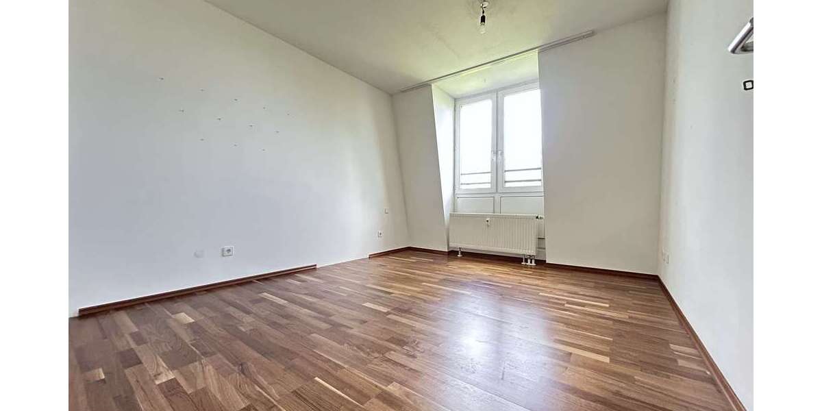 Sofort frei - Dachterrassen-Wohnung, 2 Zi. plus Wohnküche (Erbpacht) - Dachgeschoßwohnung München Bogenhausen | Angebot:26714706