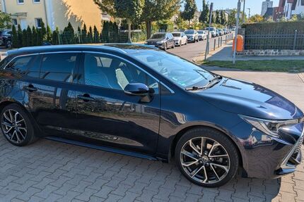 Toyota Corolla 60.699 km 24.900 &euro; Berlin 13055