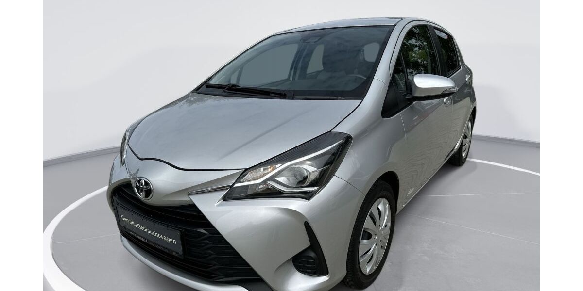 Toyota Yaris 90.115 km 9.700 &euro; Velden 84149