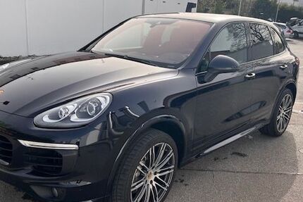 Porsche Cayenne 80.000 km 49.800 &euro; Starnberg 82319