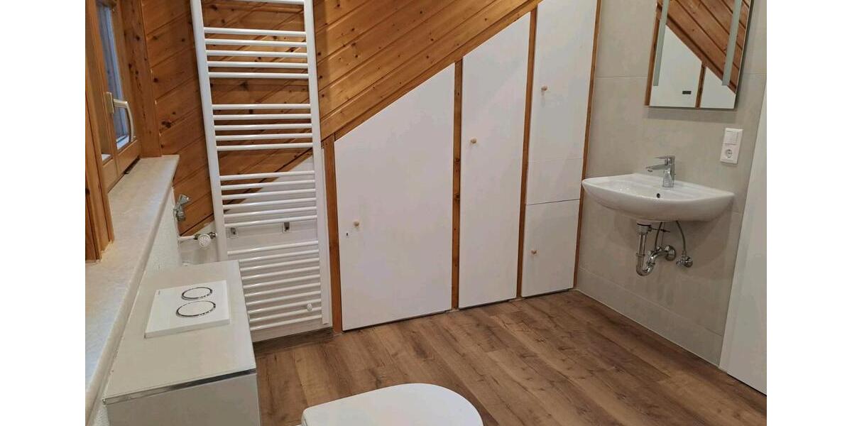 Einfamilienhaus Furtwangen im Schwarzwald - 13 Zimmer, 300 m&sup2;, 475.000&euro; | Angebot:25322574