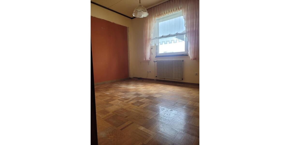 Bungalow Kirkel - 5.5 Zimmer, 146 m&sup2;, 250.000&euro; | Angebot:26983333