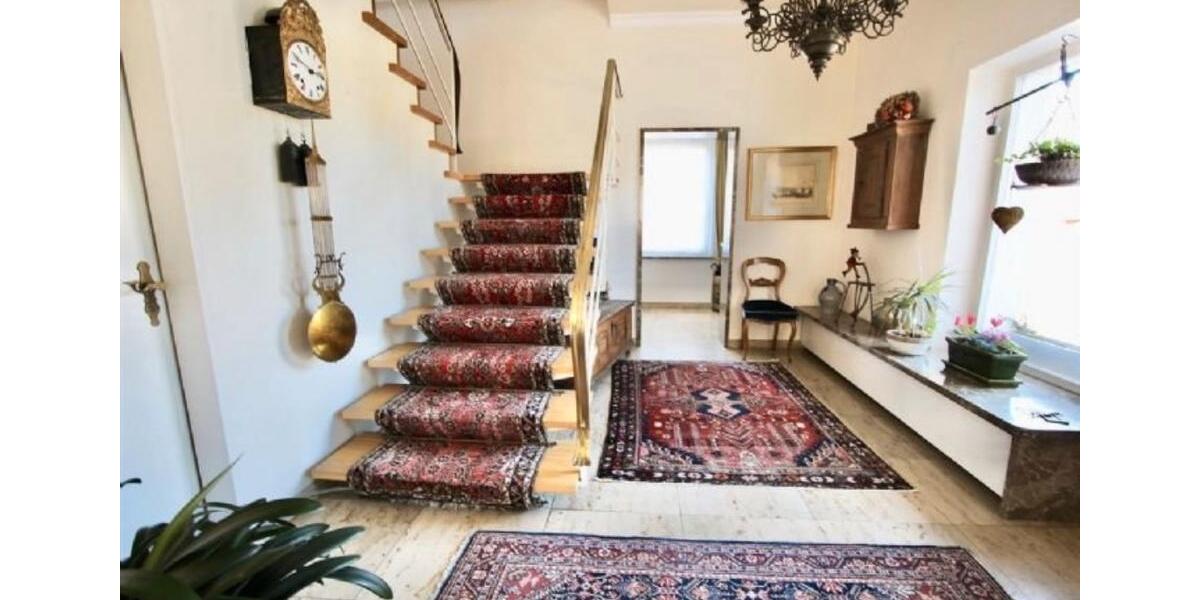 Einfamilienhaus Bad Brückenau - 9 Zimmer, 360 m&sup2;, 549.000&euro; | Angebot:26990991